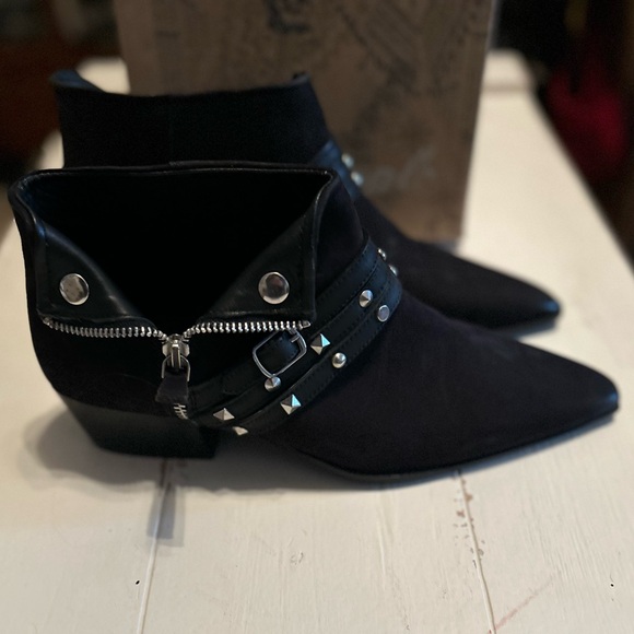 NEW Free People Chesa ankle bootie - Picture 3 of 6